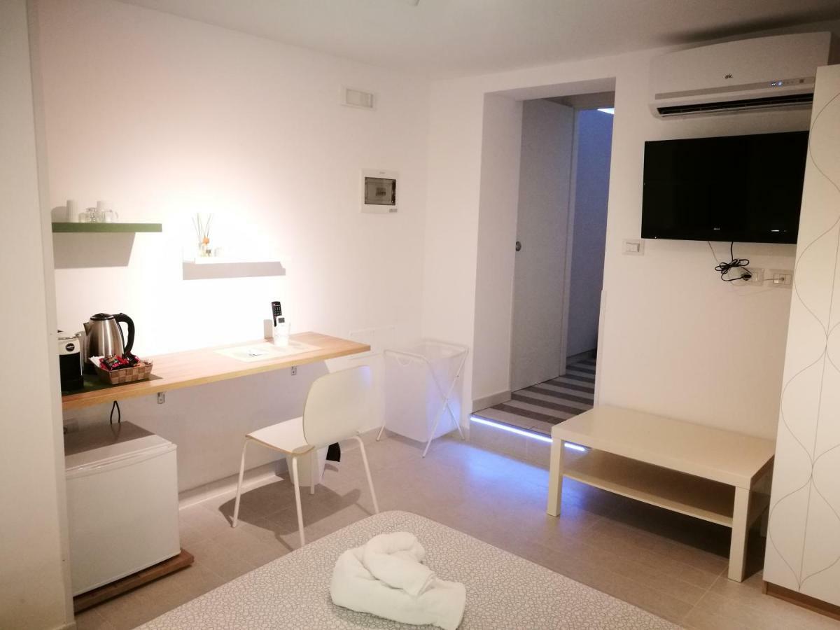 Simply House In Bari 2 Apartment Luaran gambar