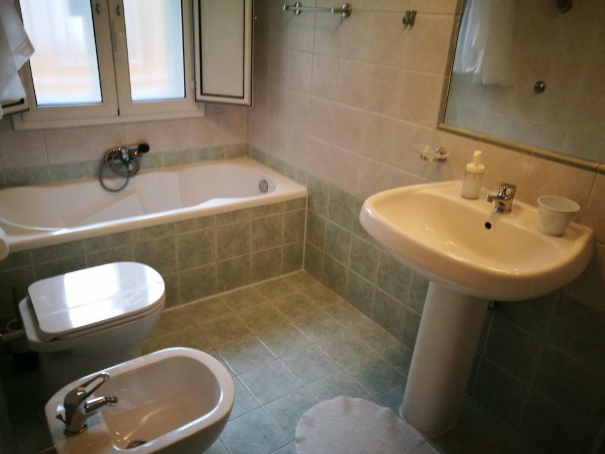 Simply House In Bari 2 Apartment Luaran gambar
