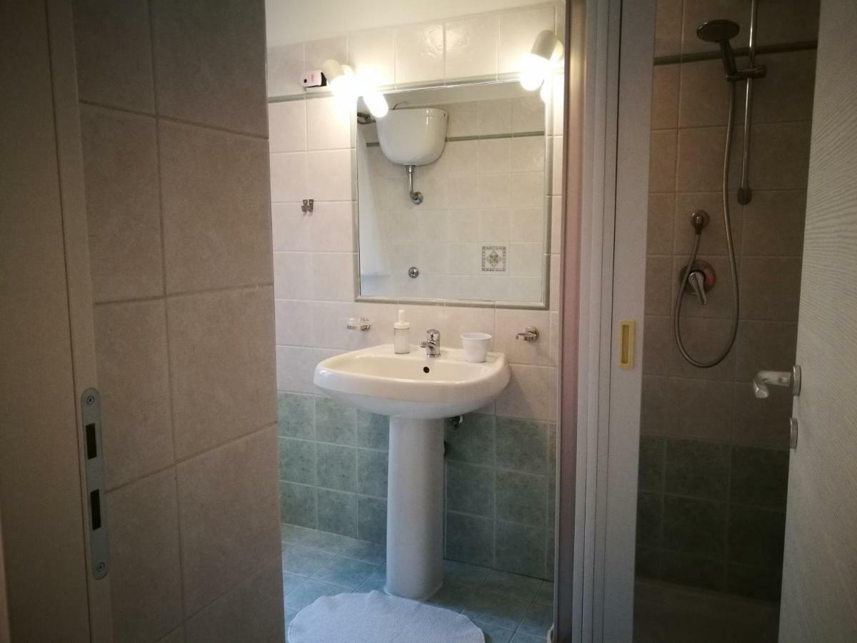 Simply House In Bari 2 Apartment Luaran gambar